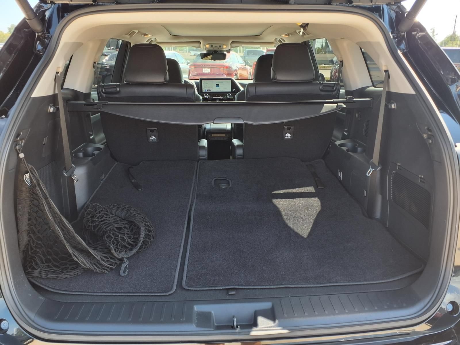 Certified 2024 Toyota Highlander Platinum FWD image 10
