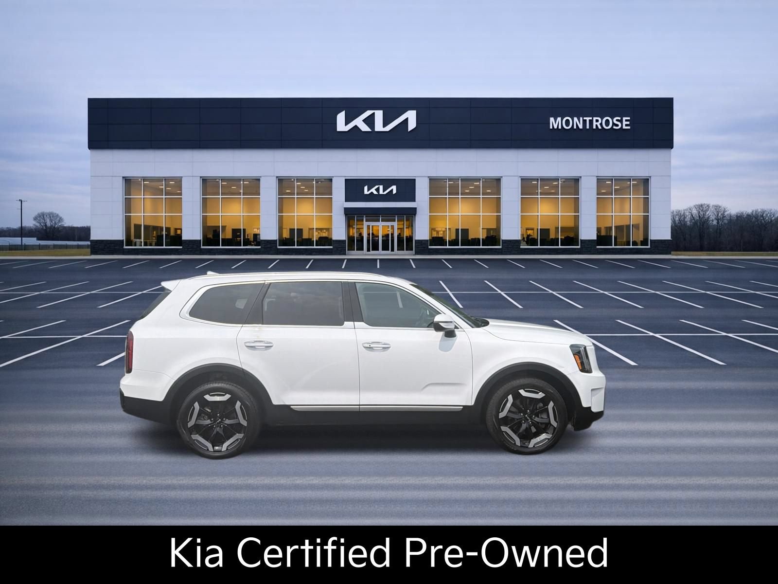 Certified 2024 Kia Telluride S w/ S Sunroof Package AWD/4WD image 4