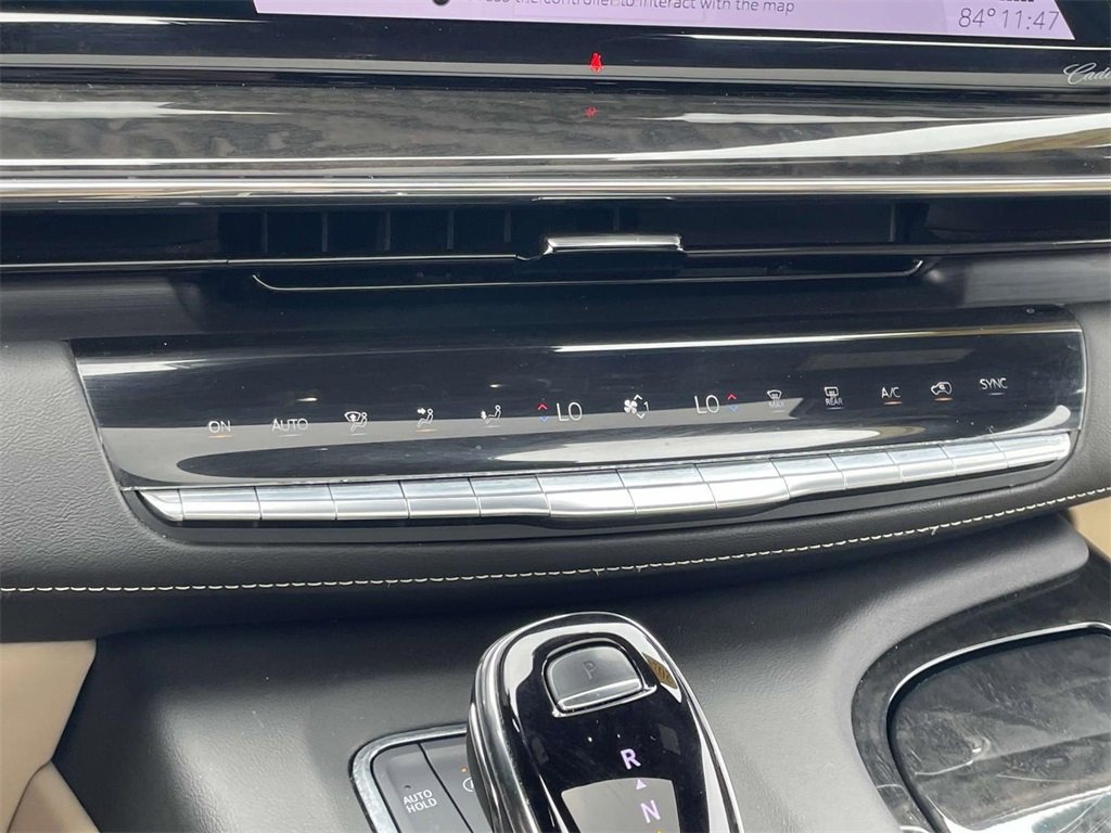Used 2024 Cadillac Escalade Premium Luxury image 23