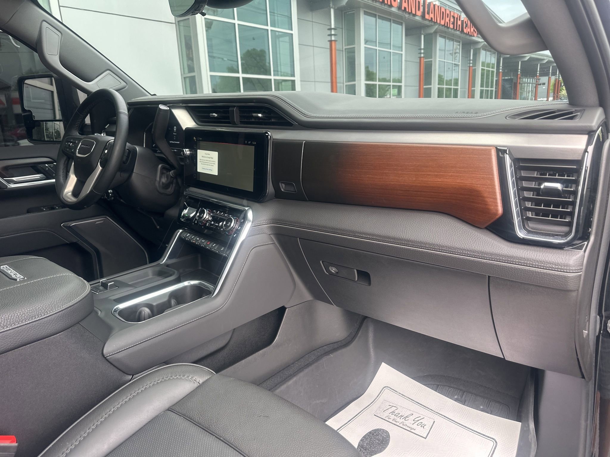 Used 2025 GMC Sierra 3500 Denali w/ Denali Reserve Package AWD/4WD image 15