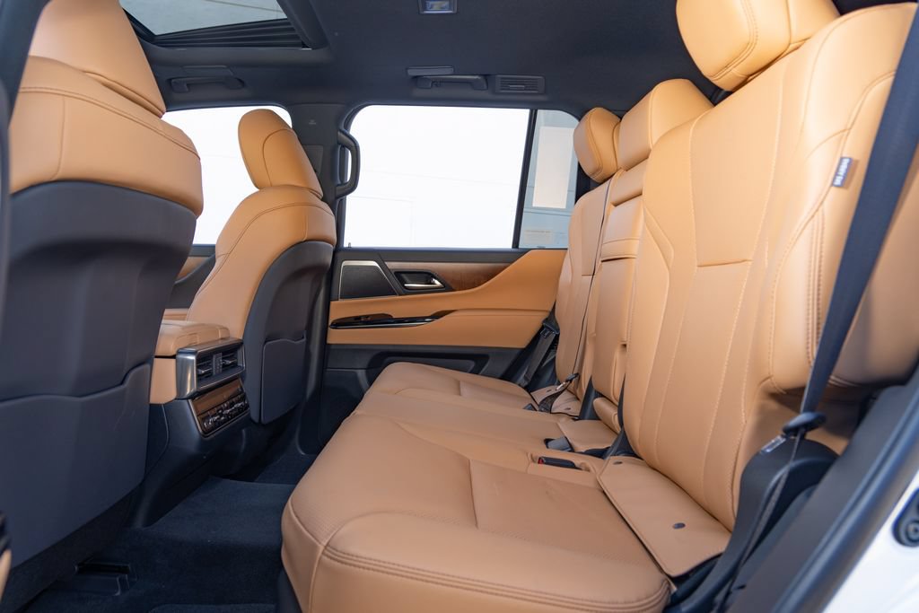 New 2026 Lexus LX 600 4WD w/ Luxury Package image 17