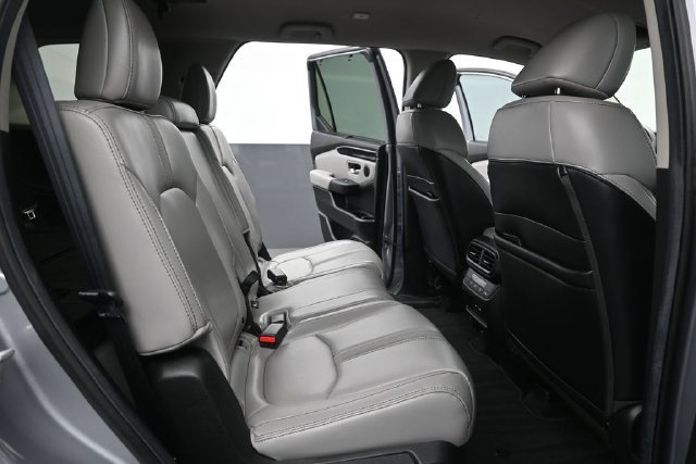 Certified 2025 Honda Pilot EX-L image 16