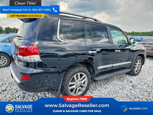 Used 2013 Lexus LX 570 4WD w/ Luxury Pkg image 4