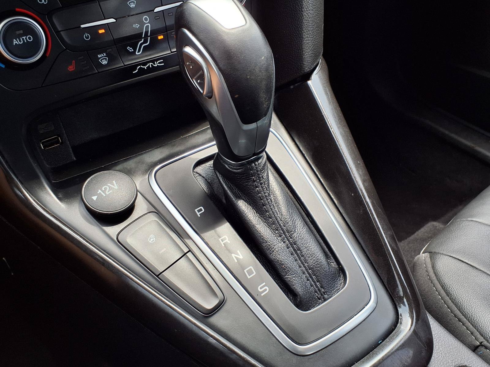 Used 2018 Ford Focus Titanium FWD image 14