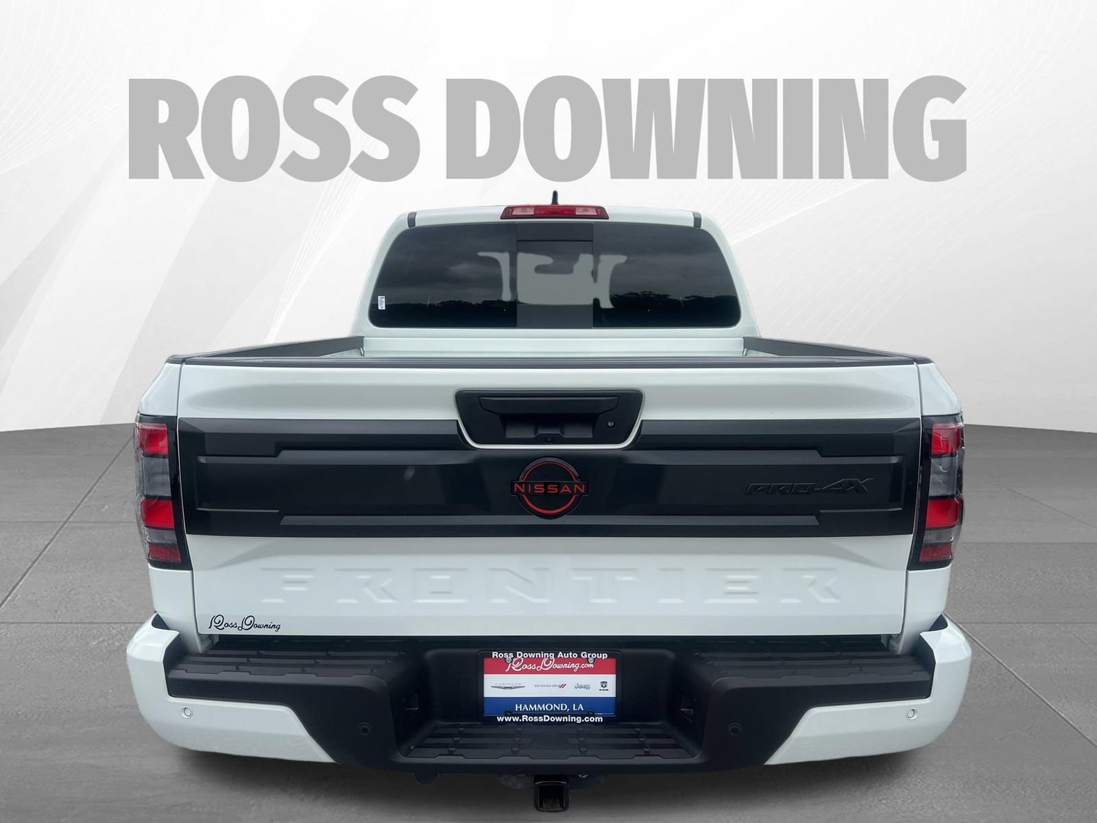 Used 2025 Nissan Frontier PRO-4X AWD/4WD image 5