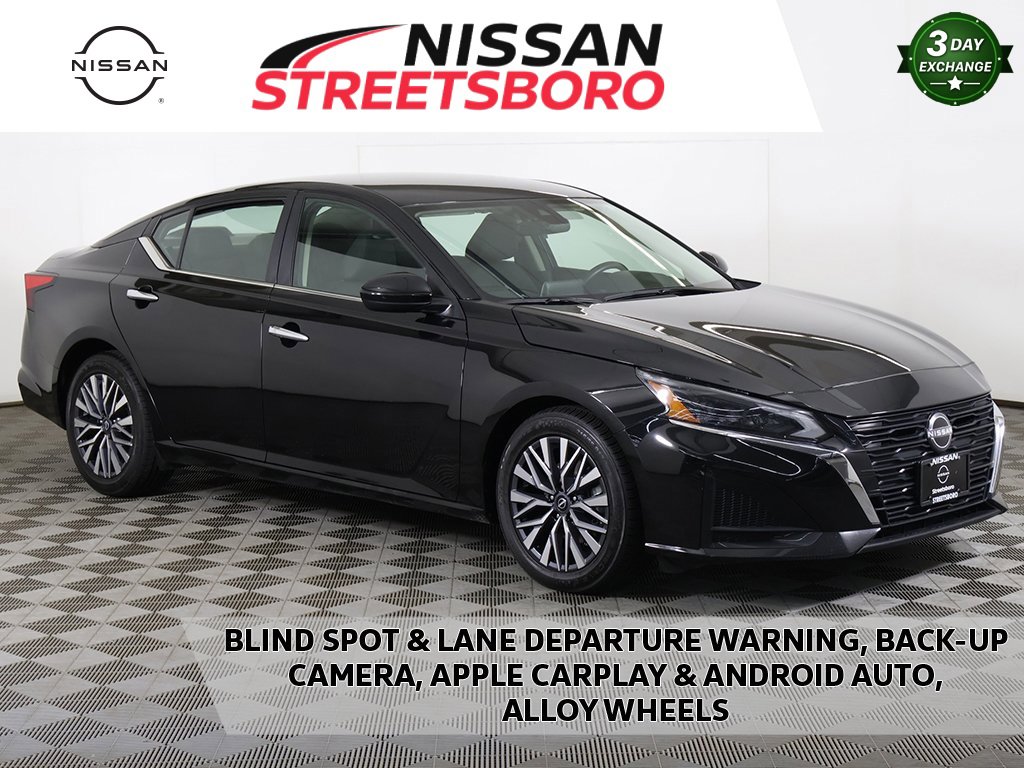 Used 2023 Nissan Altima 2.5 SV
