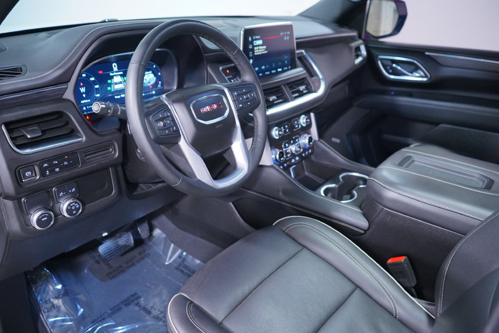 Used 2023 GMC Yukon XL SLT w/ SLT Luxury Package RWD image 7