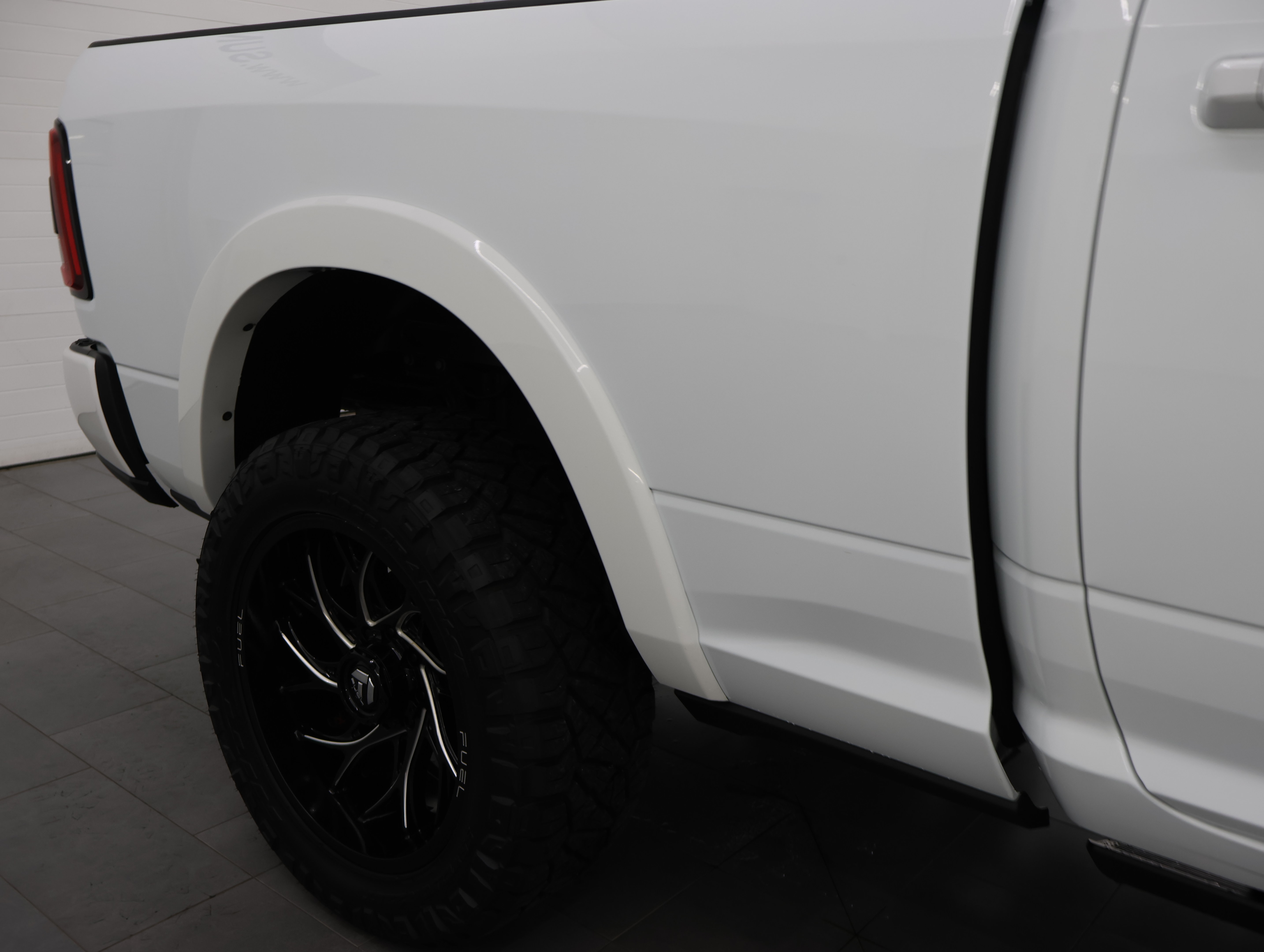 Used 2023 RAM 2500 Limited AWD/4WD image 30