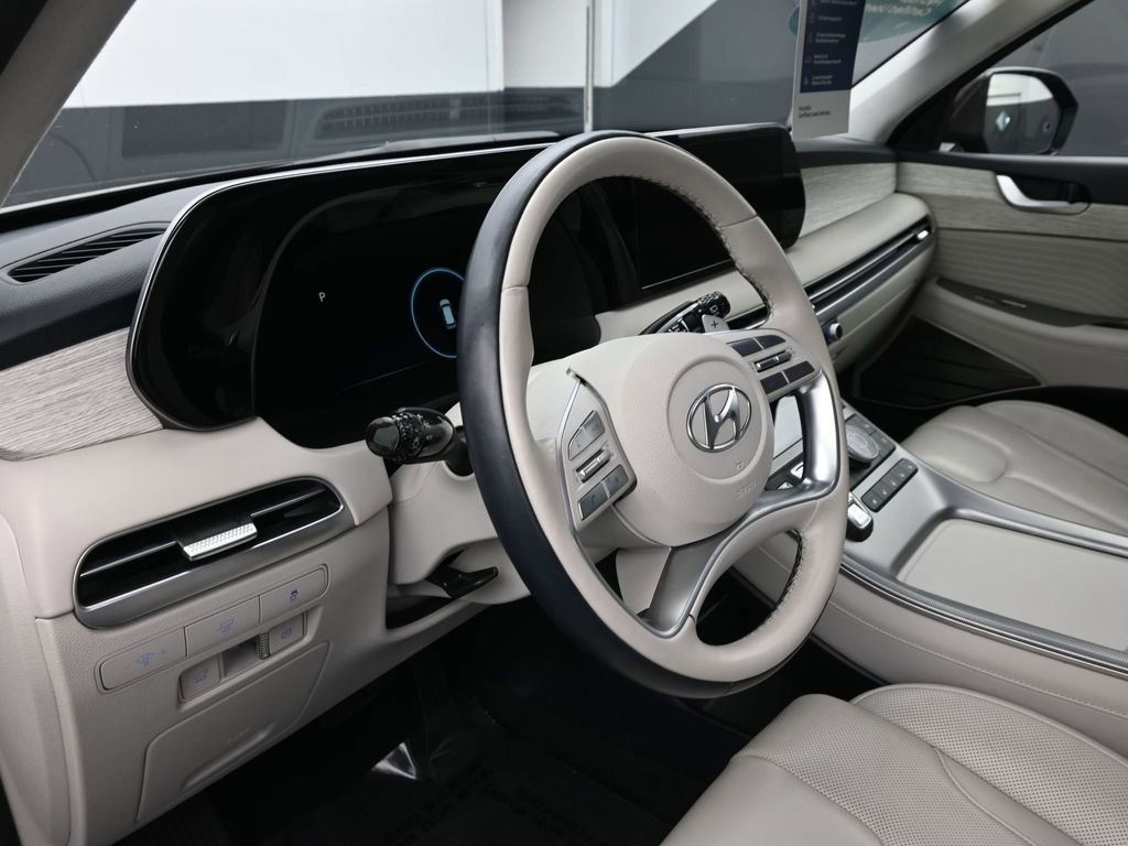 Used 2024 Hyundai Palisade Calligraphy image 12