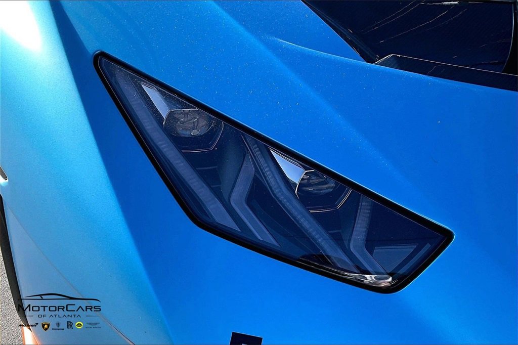 Used 2022 Lamborghini Huracan STO image 24
