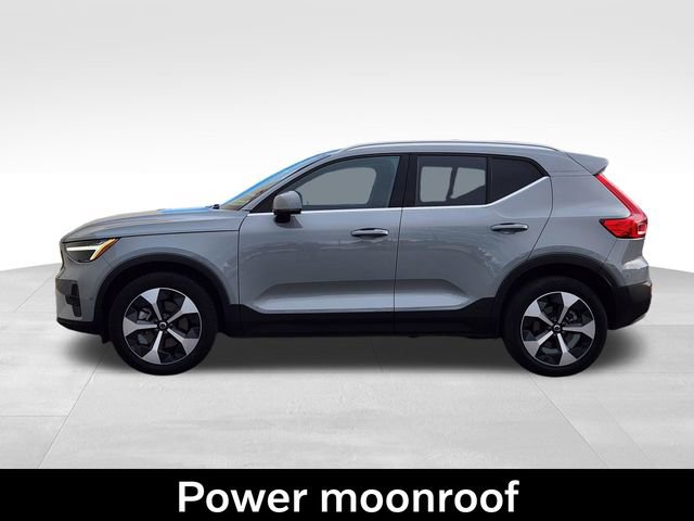 Certified 2024 Volvo XC40 B5 Plus image 6