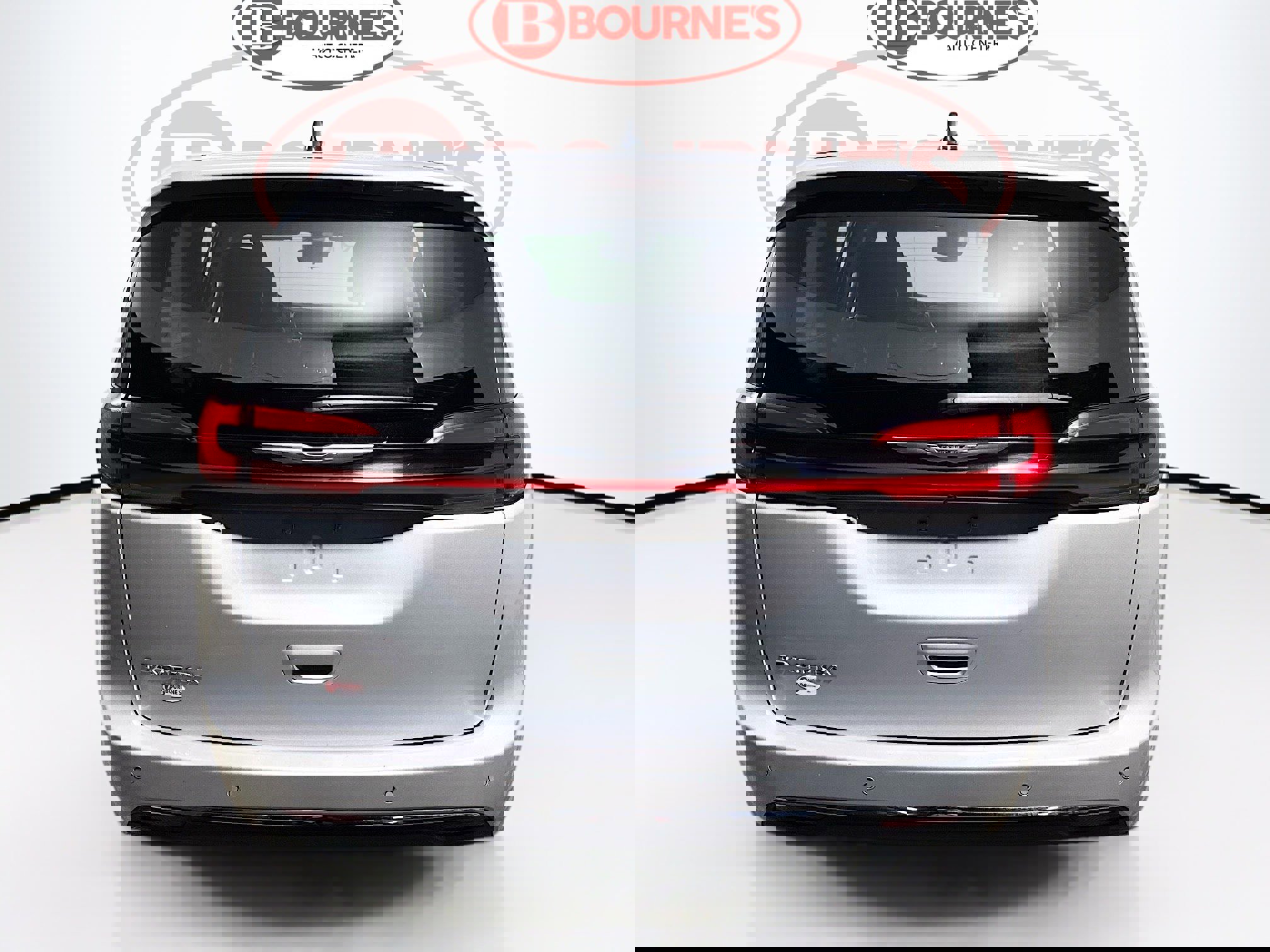 Used 2024 Chrysler Pacifica Touring-L image 10