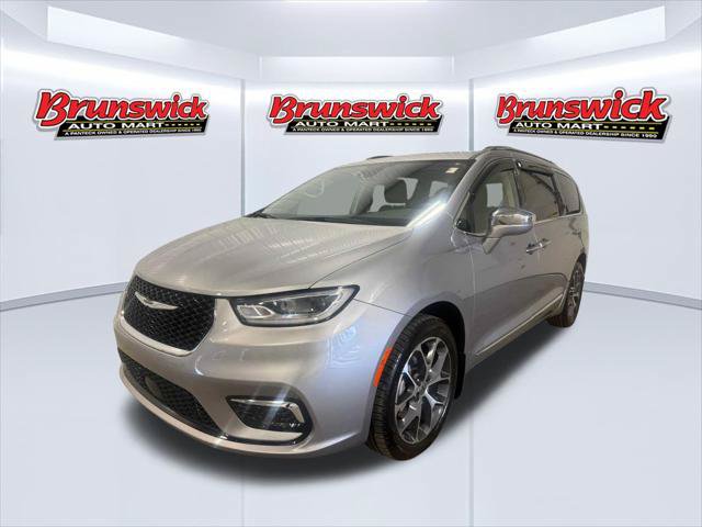 Certified 2021 Chrysler Pacifica Limited