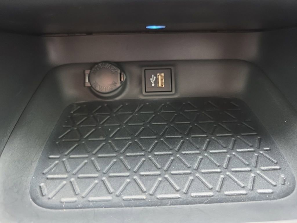 Used 2025 Toyota RAV4 XSE image 29