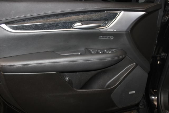 Certified 2023 Cadillac XT5 Premium Luxury w/ LPO, Floor Liner Package AWD/4WD image 28