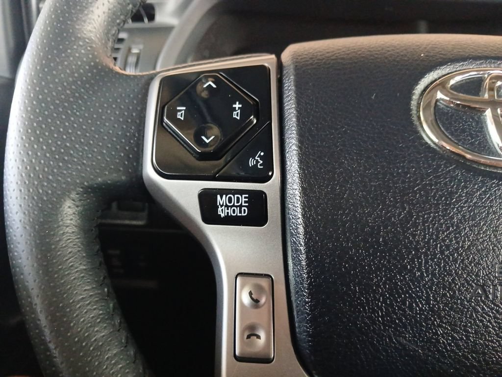 Used 2022 Toyota 4Runner SR5 Premium w/ Moonroof Package AWD/4WD image 29