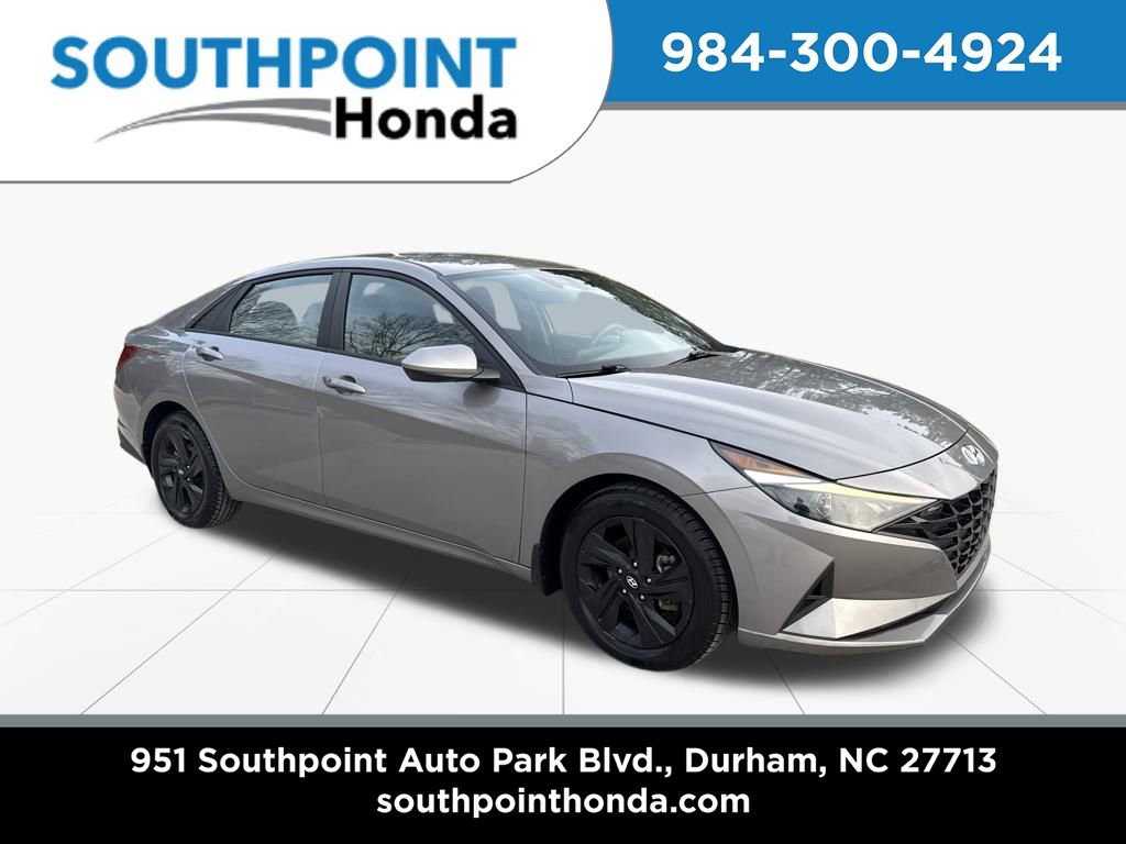 Used 2023 Hyundai Elantra SEL image 1