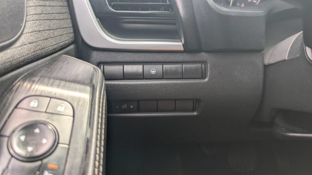Used 2021 Nissan Rogue SV AWD/4WD image 27