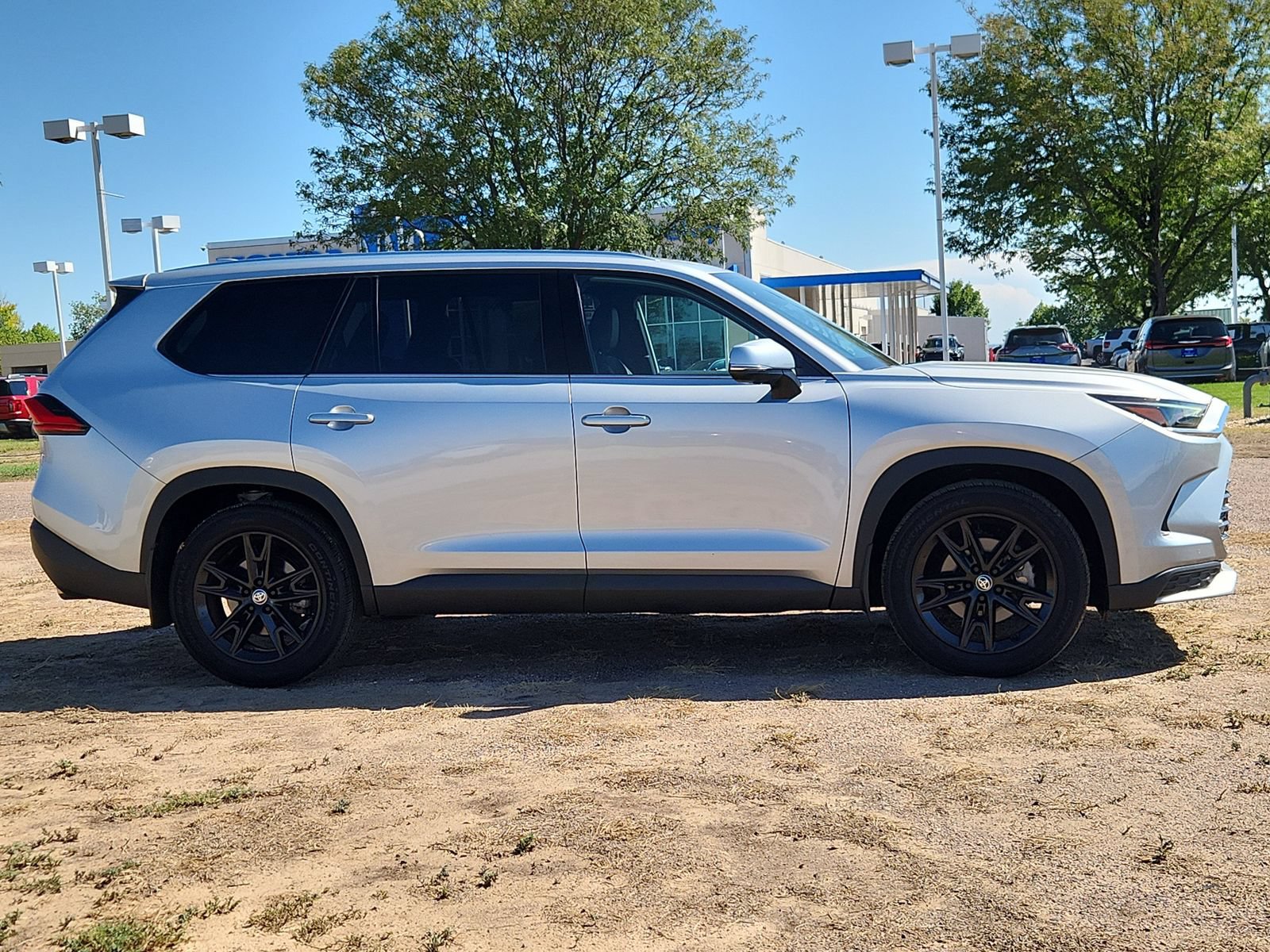 Used 2024 Toyota Grand Highlander AWD Hybrid image 7