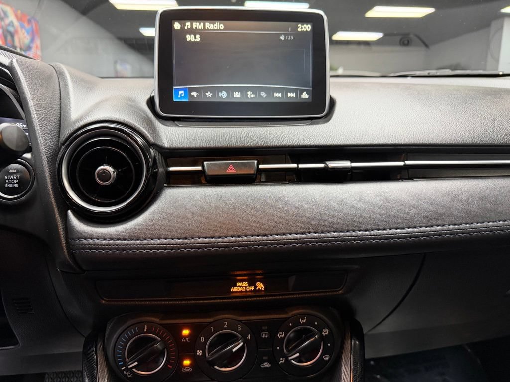 Used 2017 Toyota Yaris iA FWD image 24