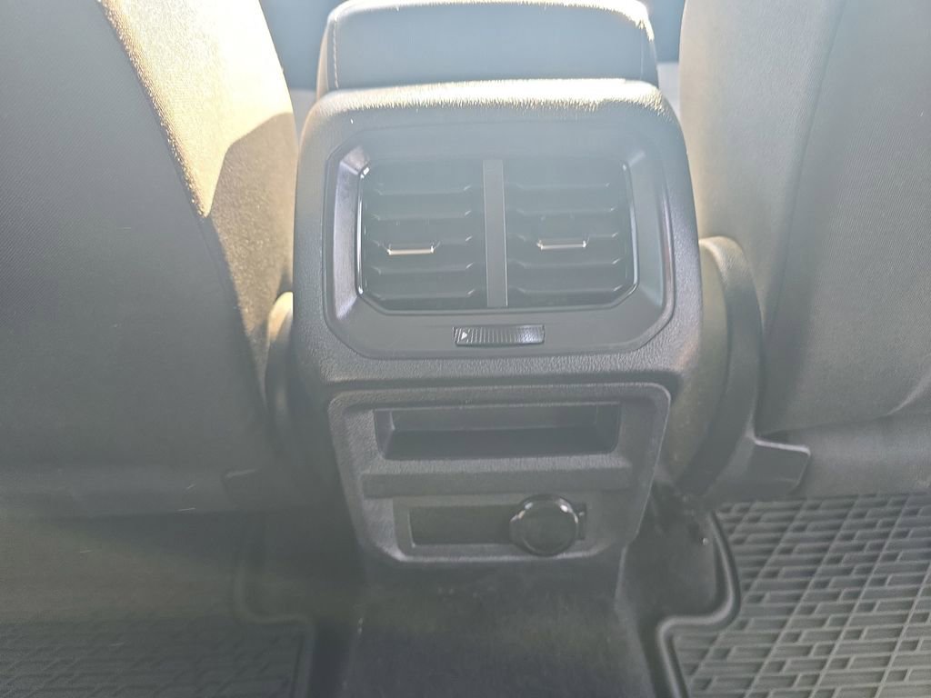 Used 2023 Volkswagen Tiguan S image 18