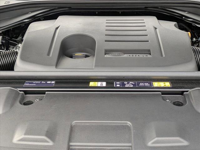 New 2026 Land Rover Range Rover Long Wheelbase SE image 18