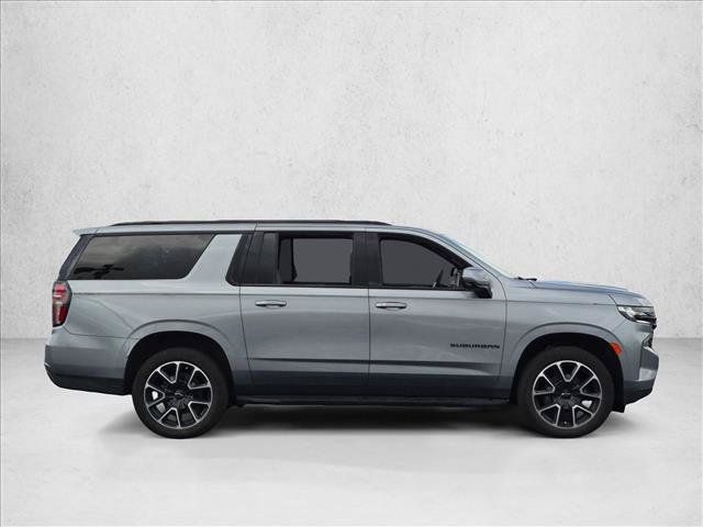 Used 2024 Chevrolet Suburban RST w/ Luxury Package AWD/4WD image 4