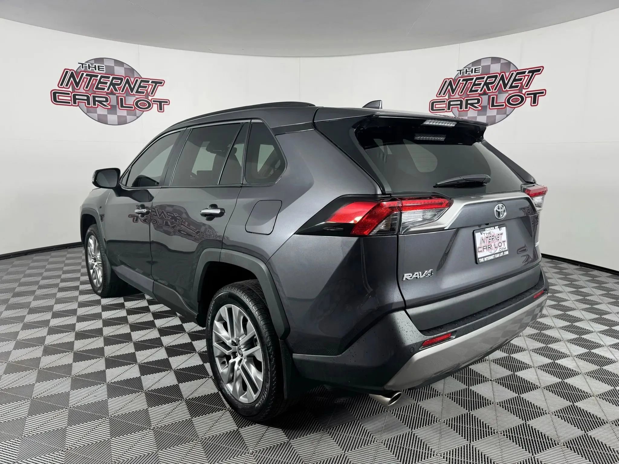 Used 2025 Toyota RAV4 Limited image 5