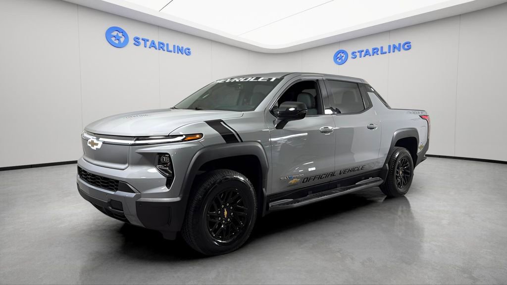 Certified 2025 Chevrolet Silverado EV LT image 1