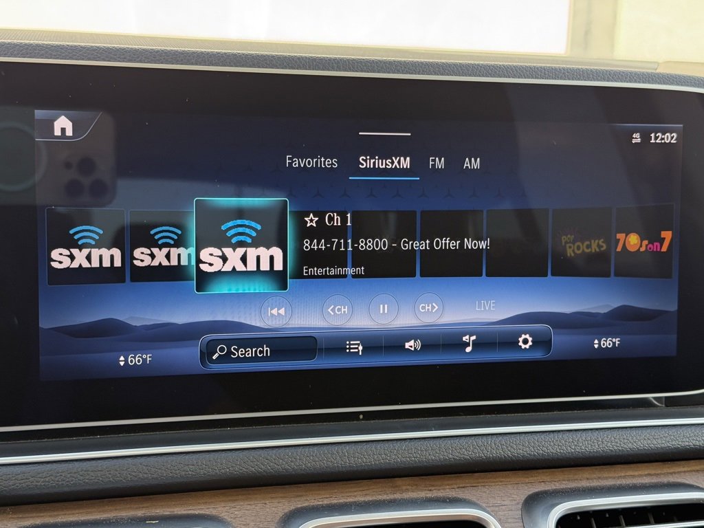 Used 2025 Mercedes-Benz GLE 350 4MATIC image 11