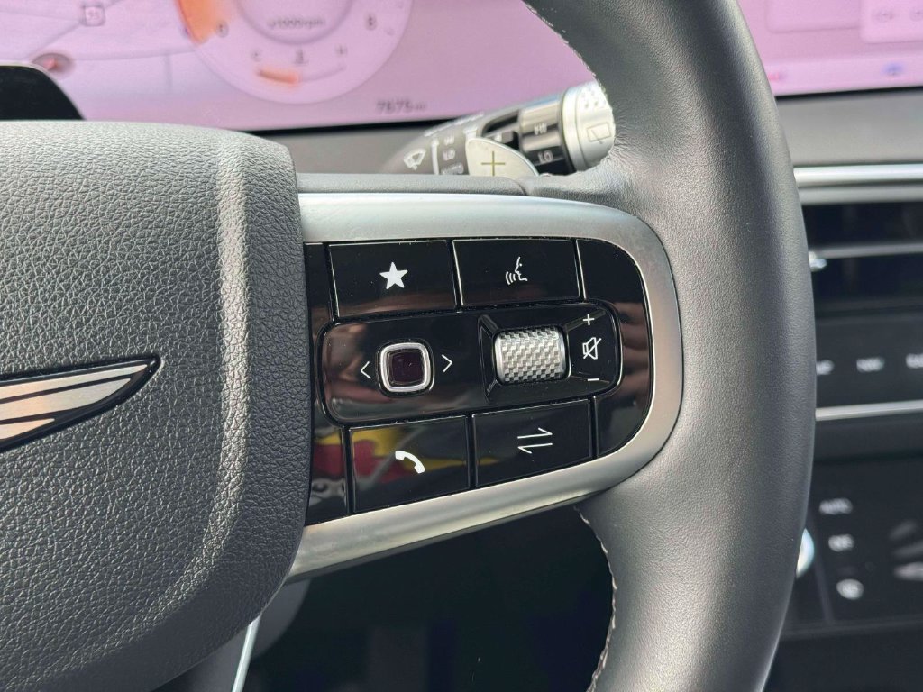 Certified 2026 Genesis GV70 2.5T AWD/4WD image 21