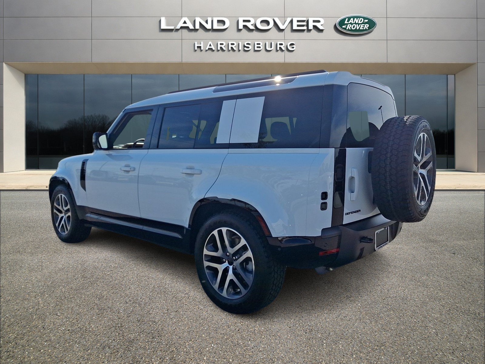 New 2026 Land Rover Defender 110 X-Dynamic SE AWD/4WD image 2