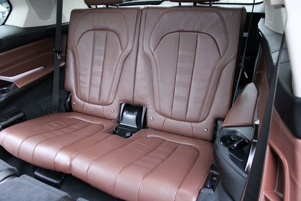 Used 2020 BMW X7 xDrive40i w/ Premium Package image 19