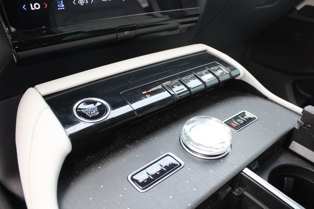 New 2027 Lincoln Navigator L Black Label w/ Black Label Special Edition AWD/4WD image 17