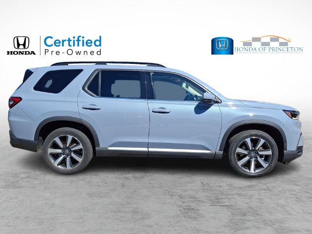 Certified 2024 Honda Pilot Touring image 7