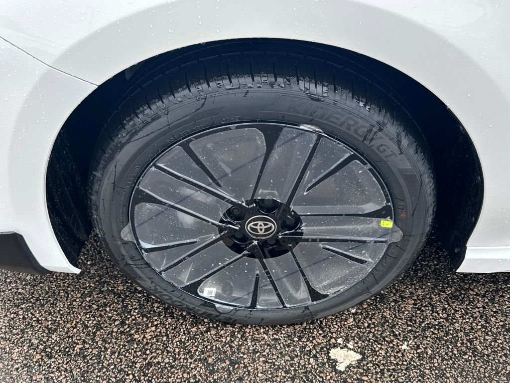 New 2026 Toyota Camry SE image 14