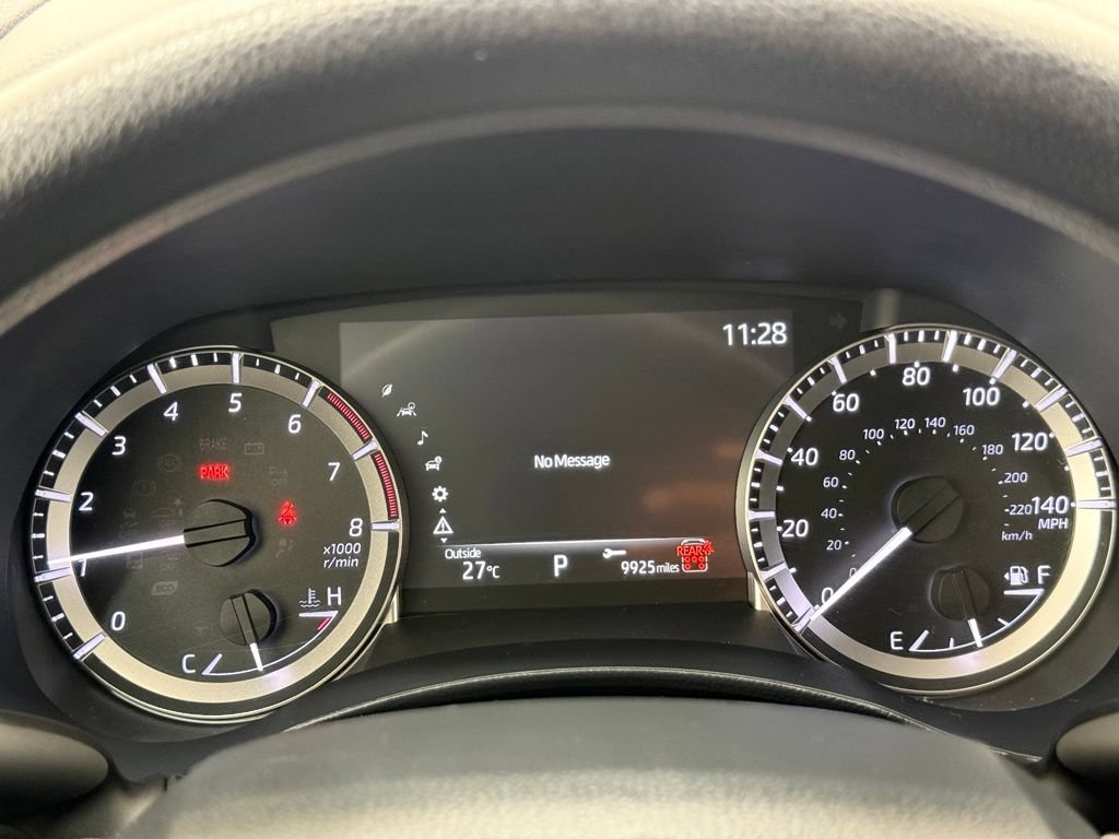 Used 2024 Toyota Highlander LE AWD/4WD image 37