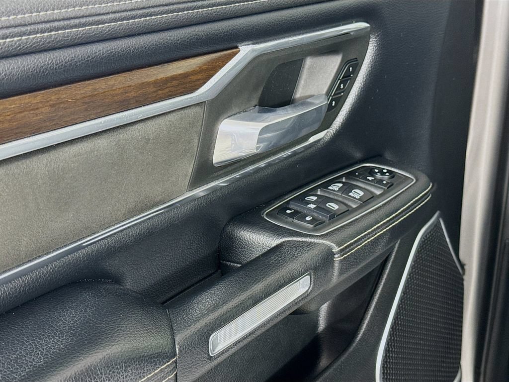 Used 2021 RAM 1500 Laramie RWD image 18