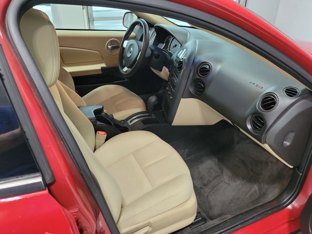 Used 2008 Pontiac Grand Prix image 19