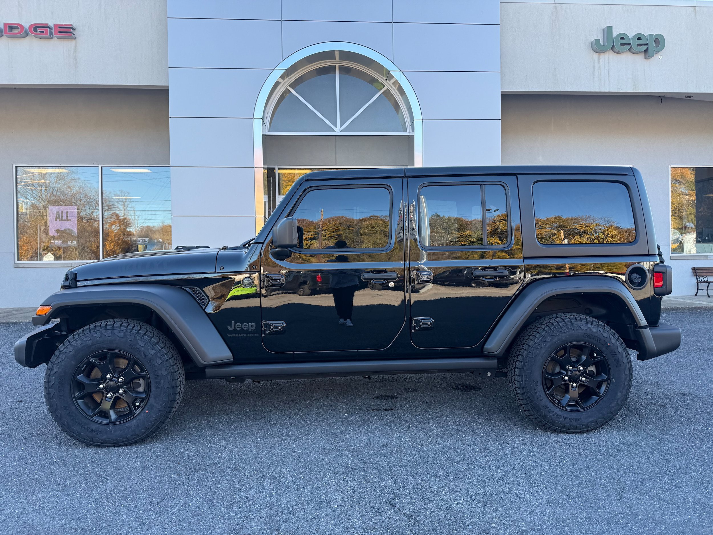 Certified 2023 Jeep Wrangler Unlimited Sport AWD/4WD image 2