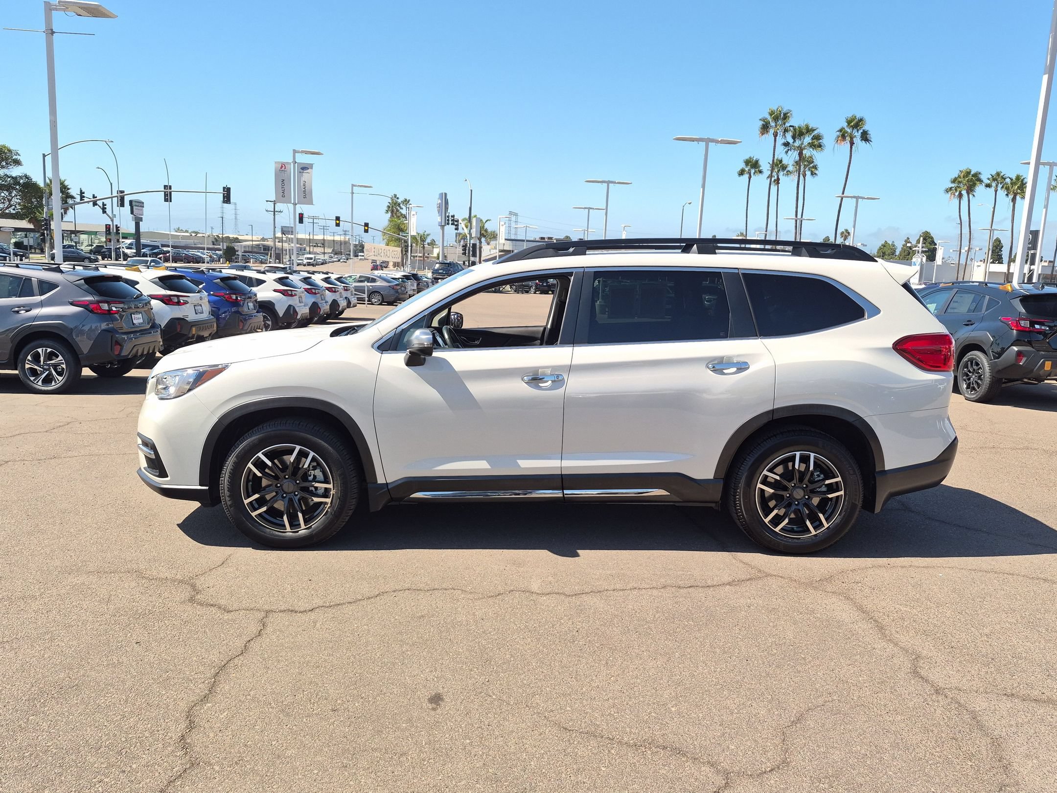 Used 2020 Subaru Ascent Touring w/ Popular Package #2A AWD/4WD image 4