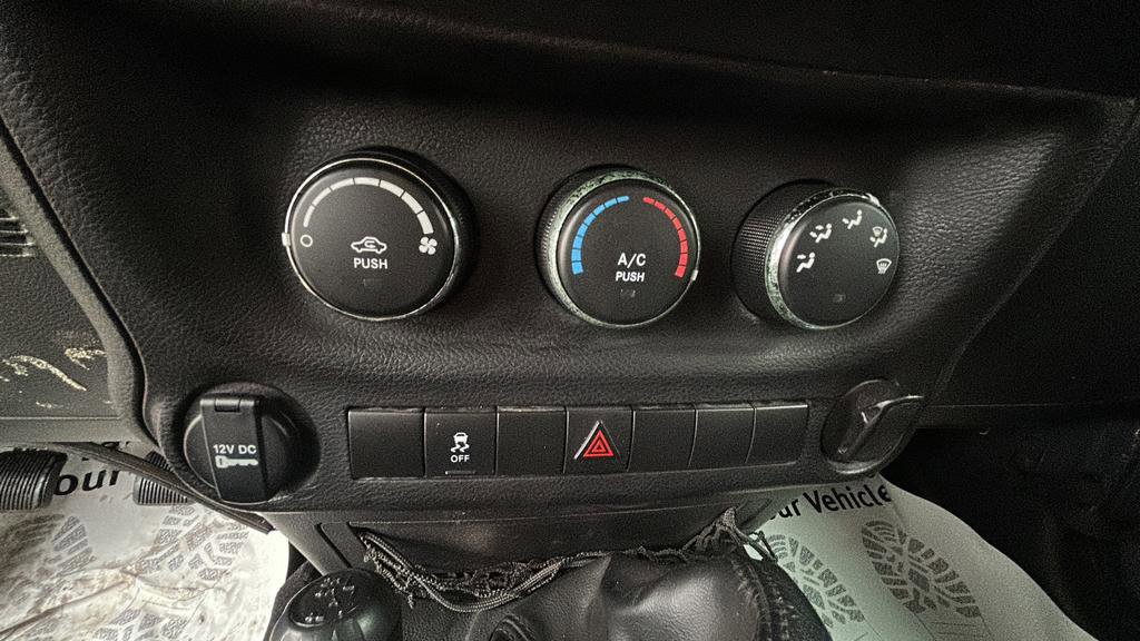 Used 2017 Jeep Wrangler Unlimited Sport image 19