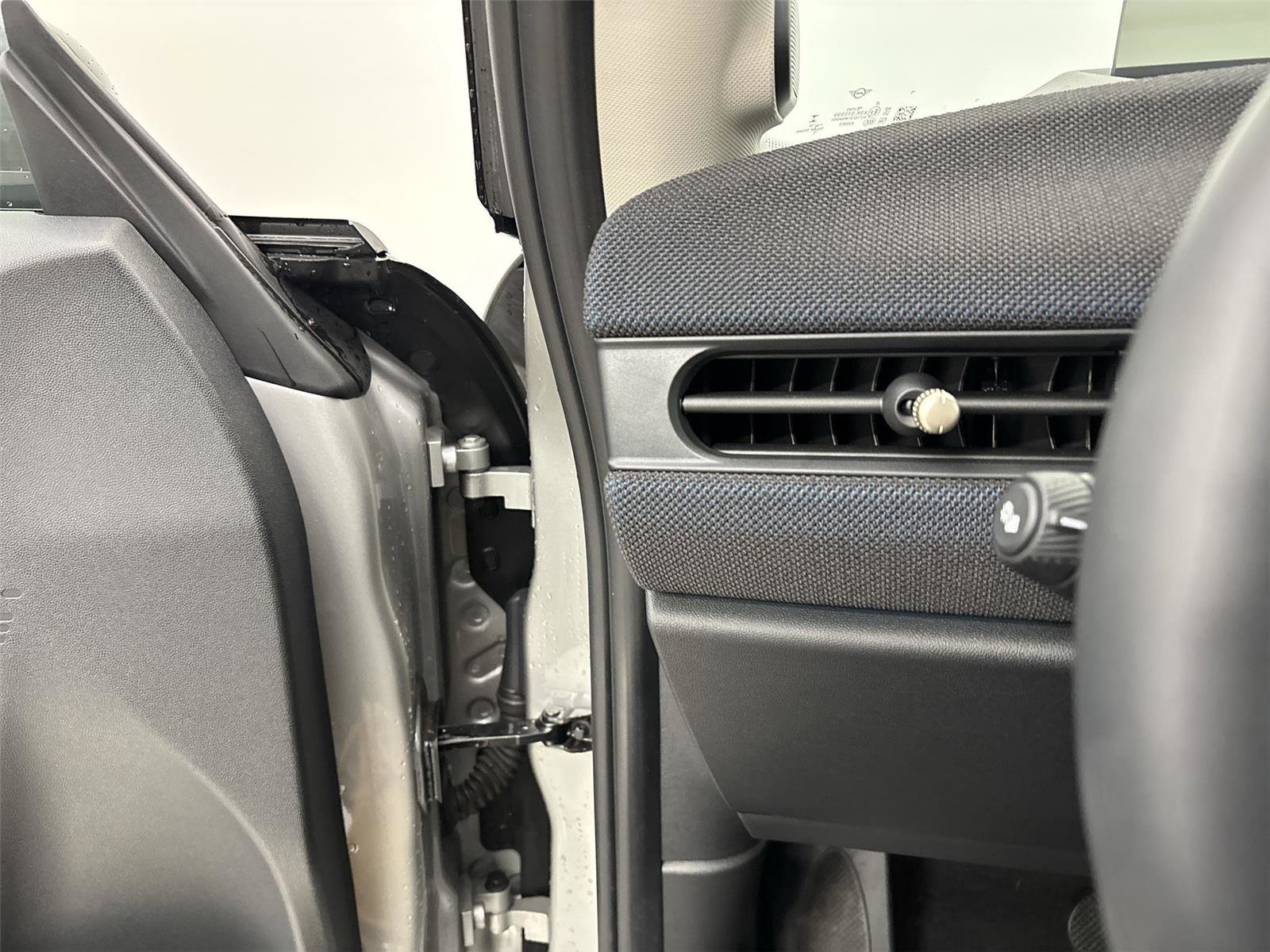 Used 2025 MINI Cooper S image 31