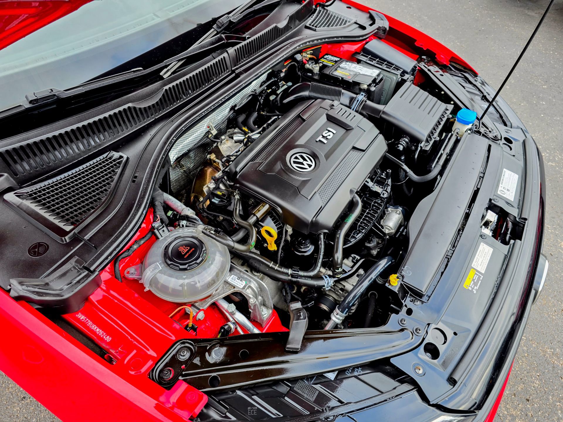 Used 2019 Volkswagen Jetta GLI Autobahn image 35