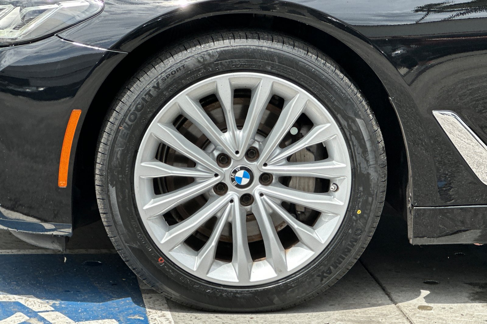 Used 2021 BMW 530i w/ Convenience Package RWD image 26