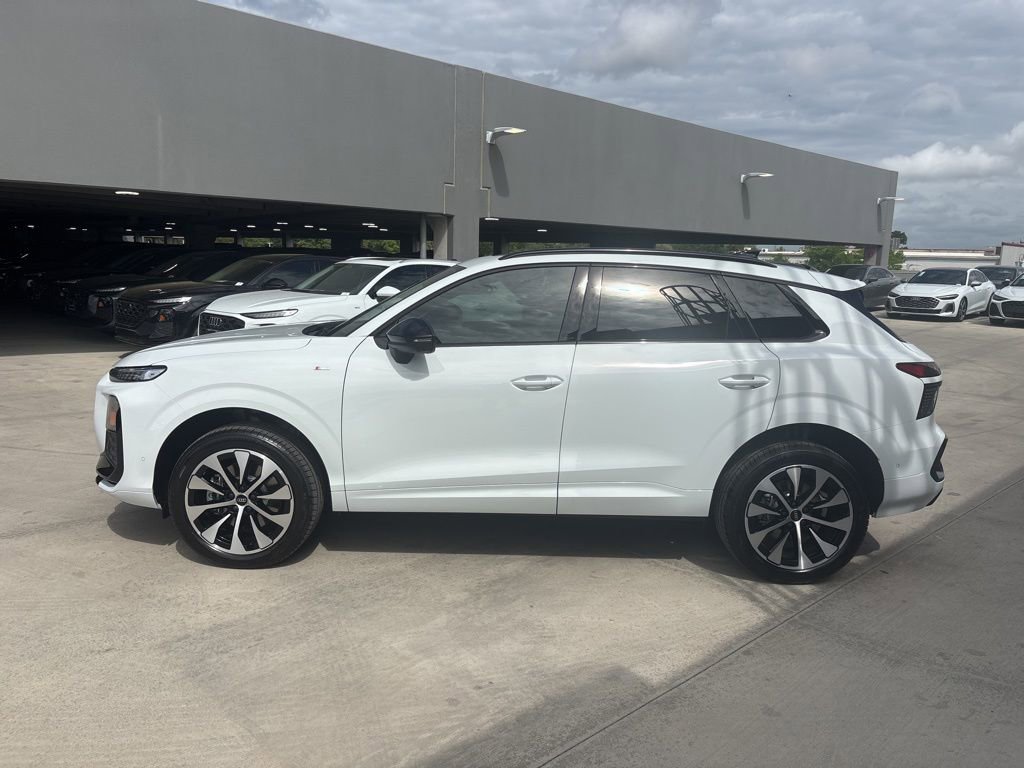 New 2026 Audi Q3 quattro 2.0T AWD/4WD image 9