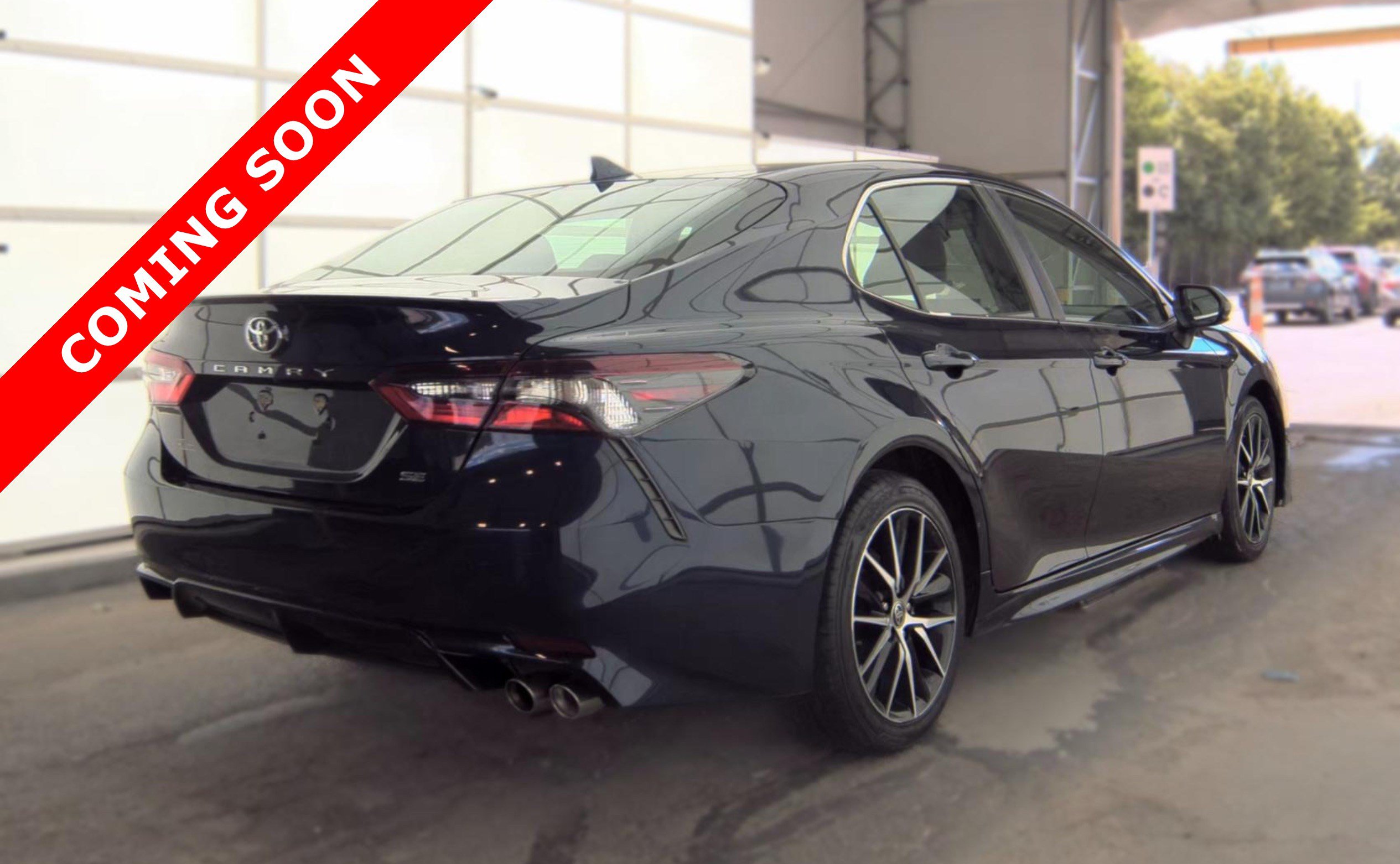 Used 2021 Toyota Camry SE FWD image 5