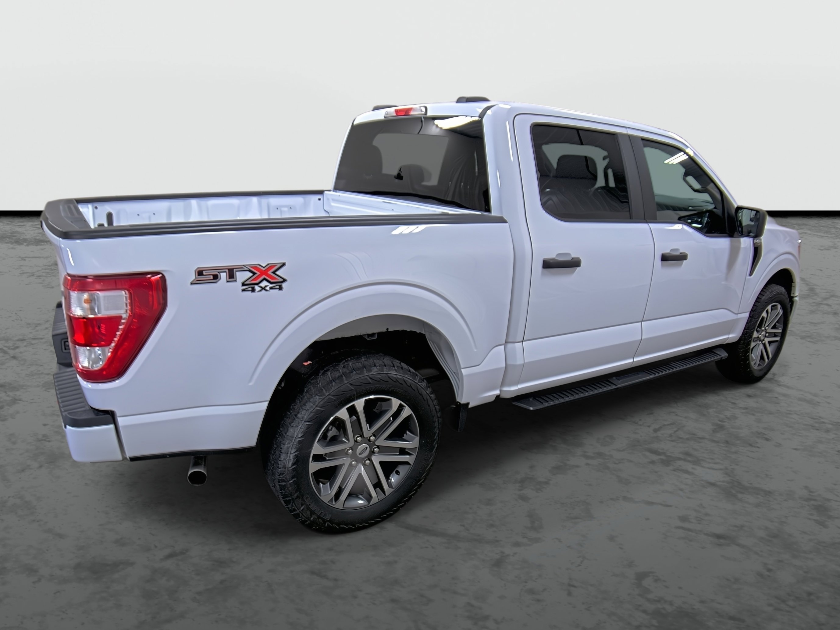 Used 2021 Ford F150 XL w/ STX Appearance Package image 4