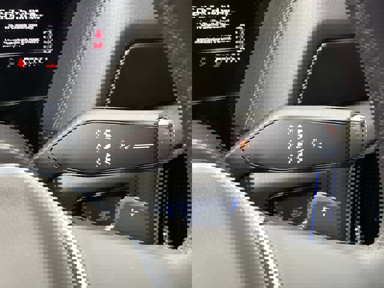 Certified 2025 GMC Yukon XL Denali w/ Sun & Power Step Package image 29