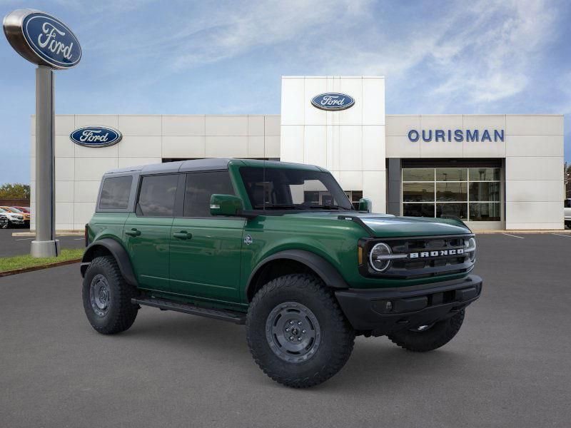 New 2024 Ford Bronco Outer Banks